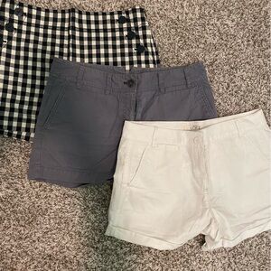 Lot of 3 pairs of LOFT size 6 shorts